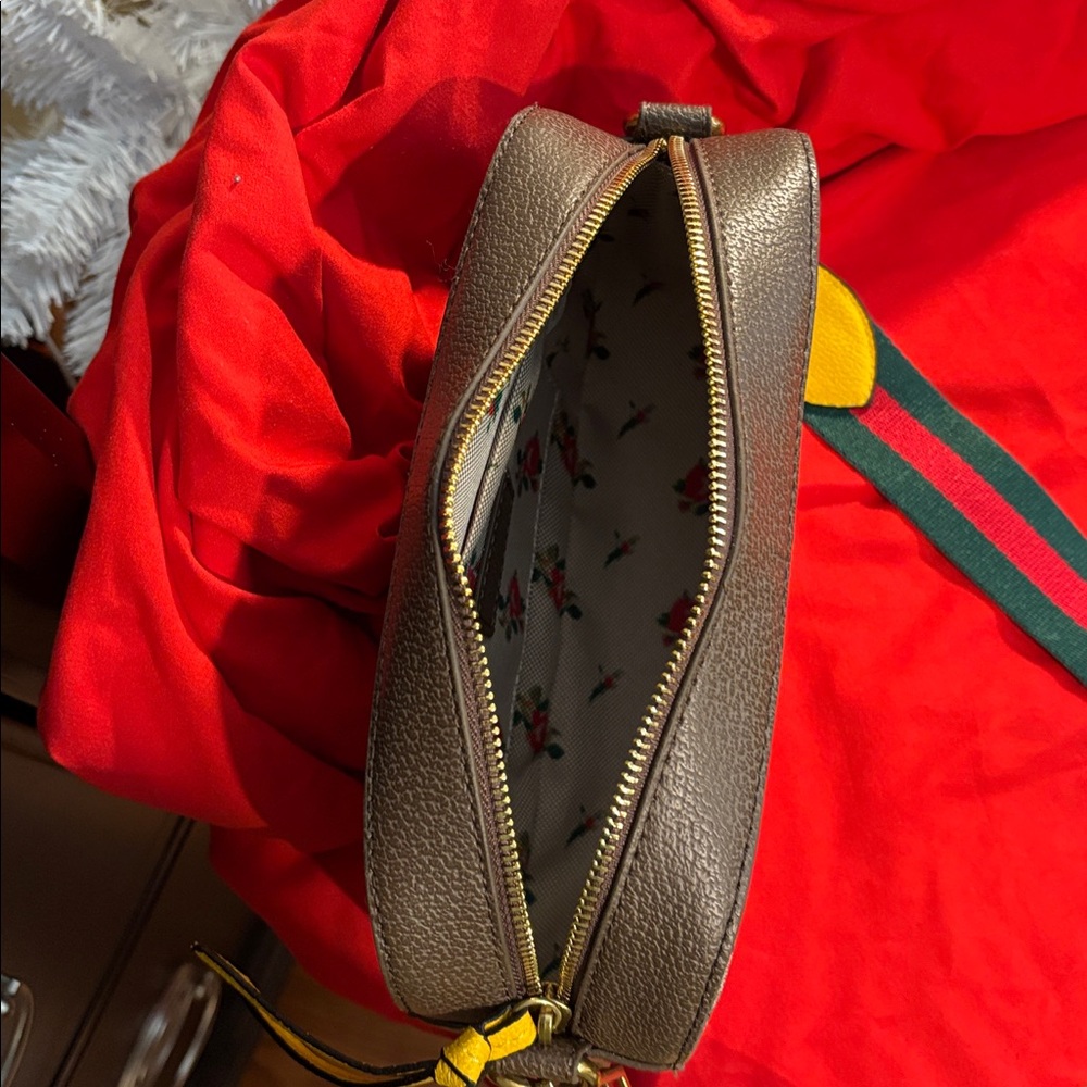 Purse - Picture 6 of 7